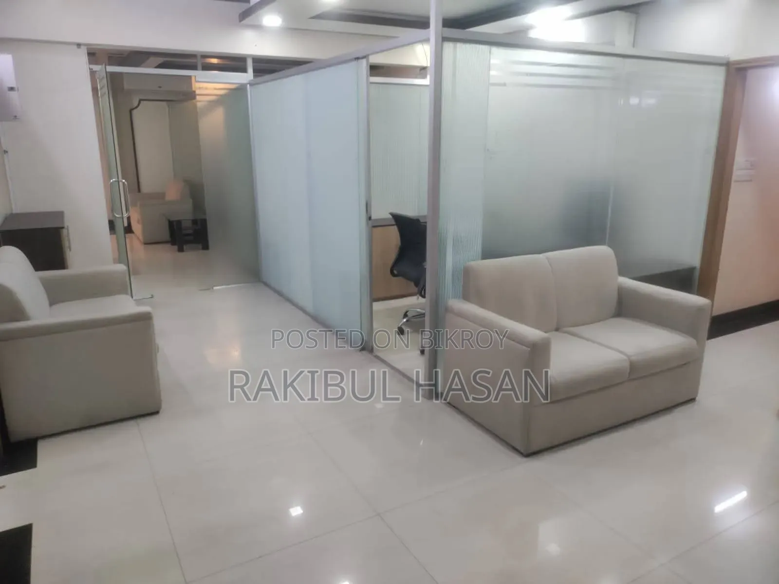 বনানীতে ৩৩০০ বর্গফুটের সম্পূর্ণ ফার্নিশড অফিস ভাড়া হবে