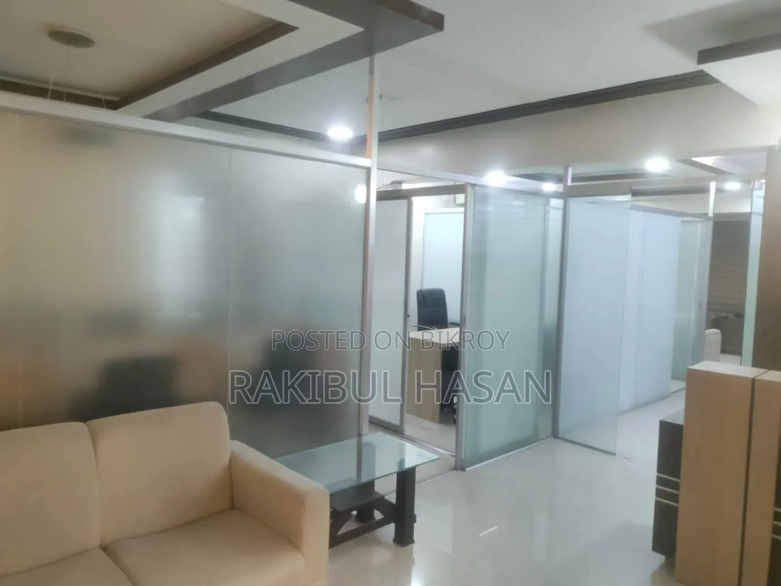 বনানীতে ৩৩০০ বর্গফুটের সম্পূর্ণ ফার্নিশড অফিস ভাড়া হবে