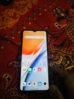 Vivo Y18 128 GB Purple