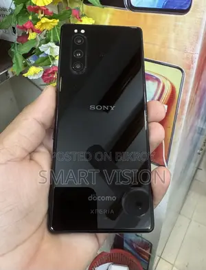 সনি এক্সপেরিয়া ৫ ১২৮ জিবি কালো