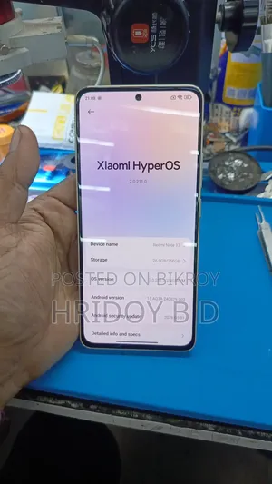 Mobile Phone 8 GB Gold