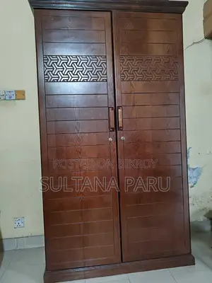 Brown Stylist Wooden Wardrobe
