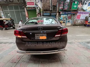Toyota Premio 2019