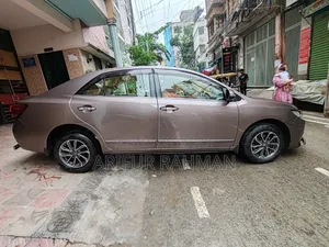 Toyota Premio 2019