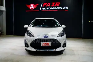 টয়োটা অ্যাকুয়া ২০২১ পার্ল