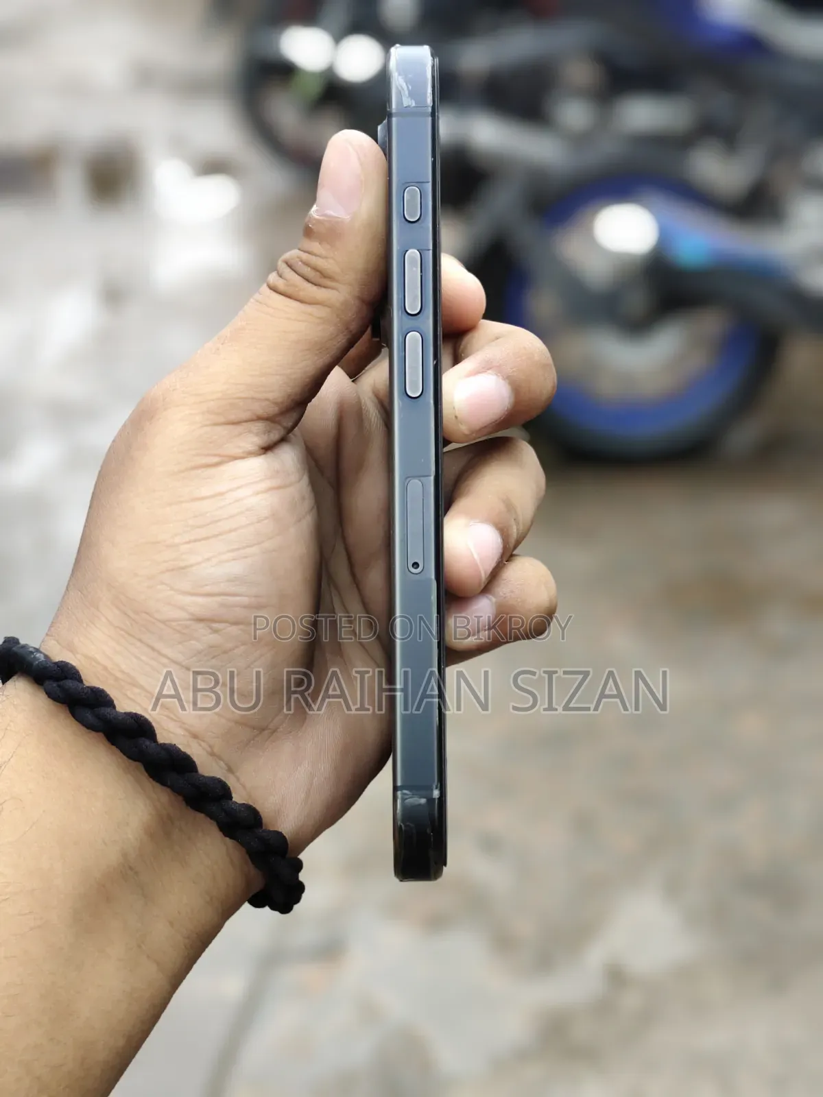 অ্যাপল আইফোন ১৫ প্রো ১২৮ জিবি ব্ল্যাক