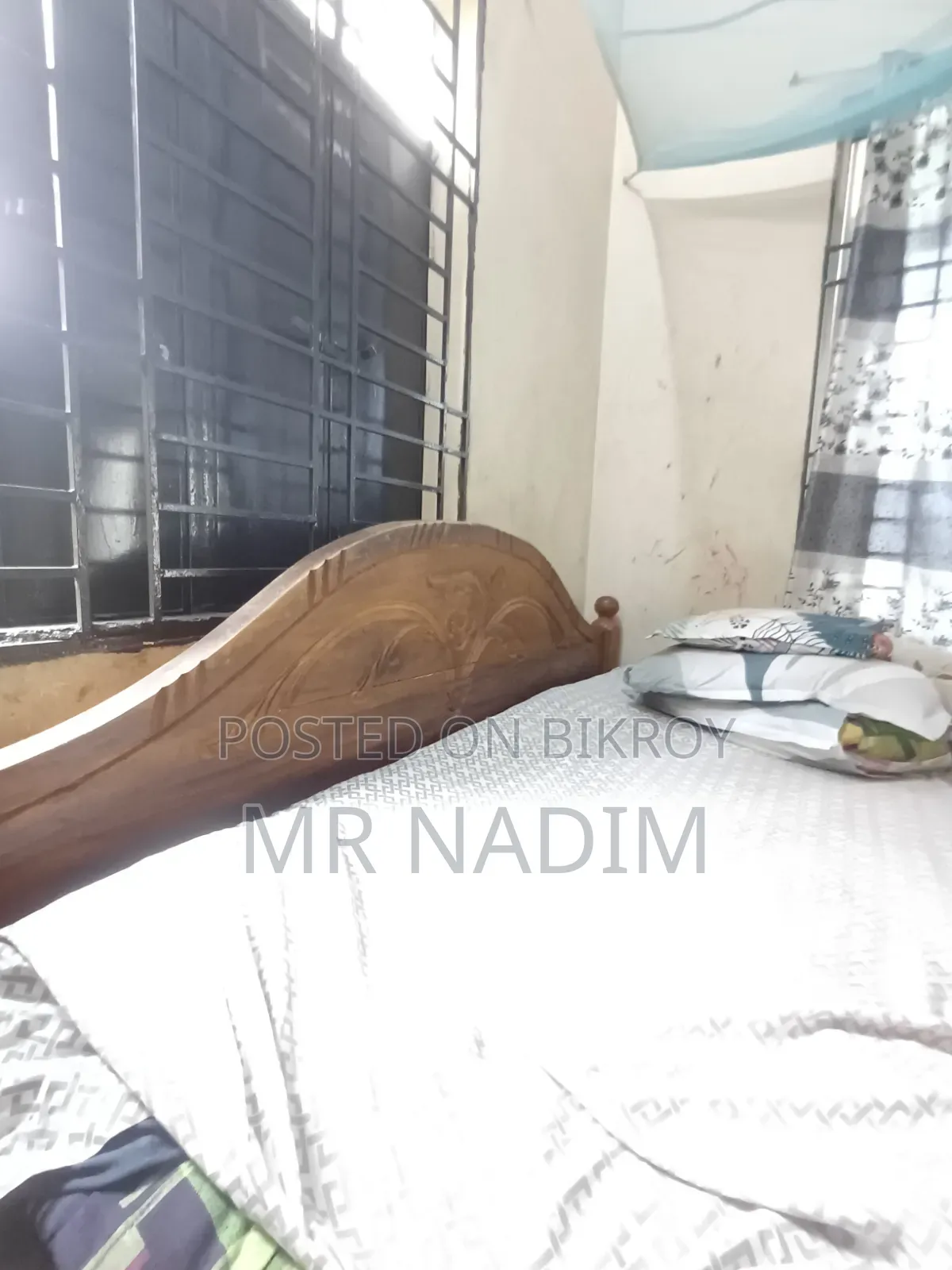 Bed, Gas Cylinder with Stove for Sale