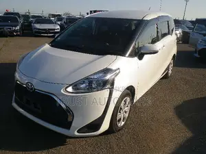 Toyota Sienta 2021 Pearl