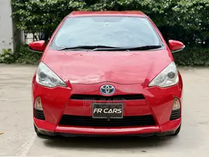 Toyota Aqua 2012 Red