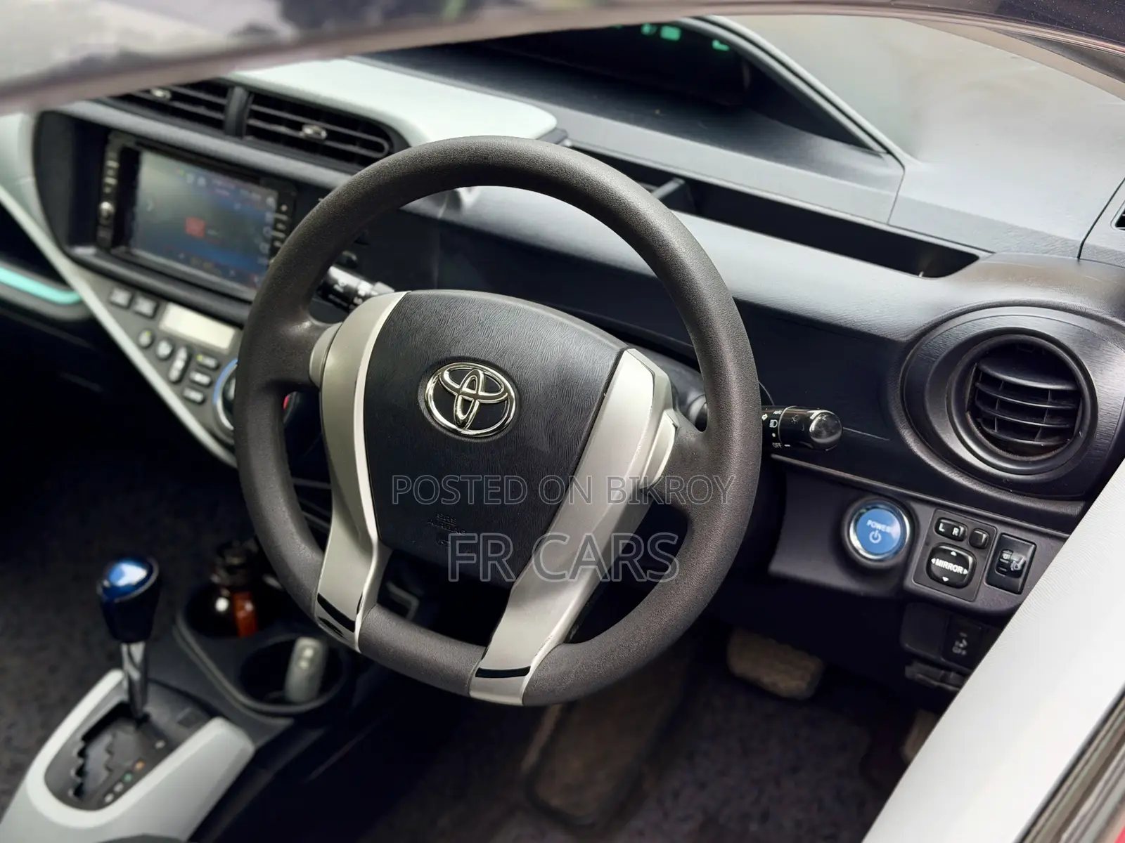 Toyota Aqua 2012 Red