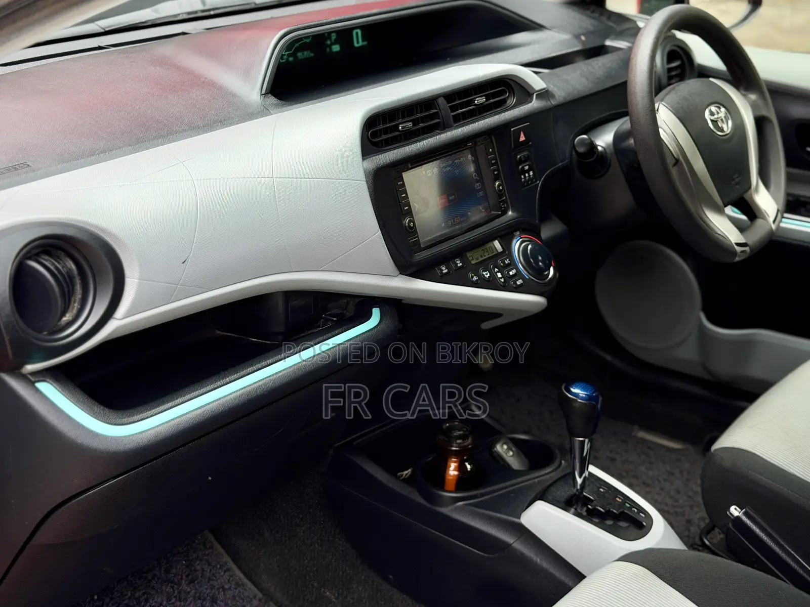 Toyota Aqua 2012 Red