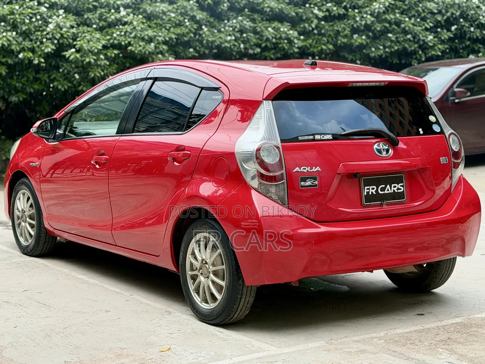 Toyota Aqua 2012 Red
