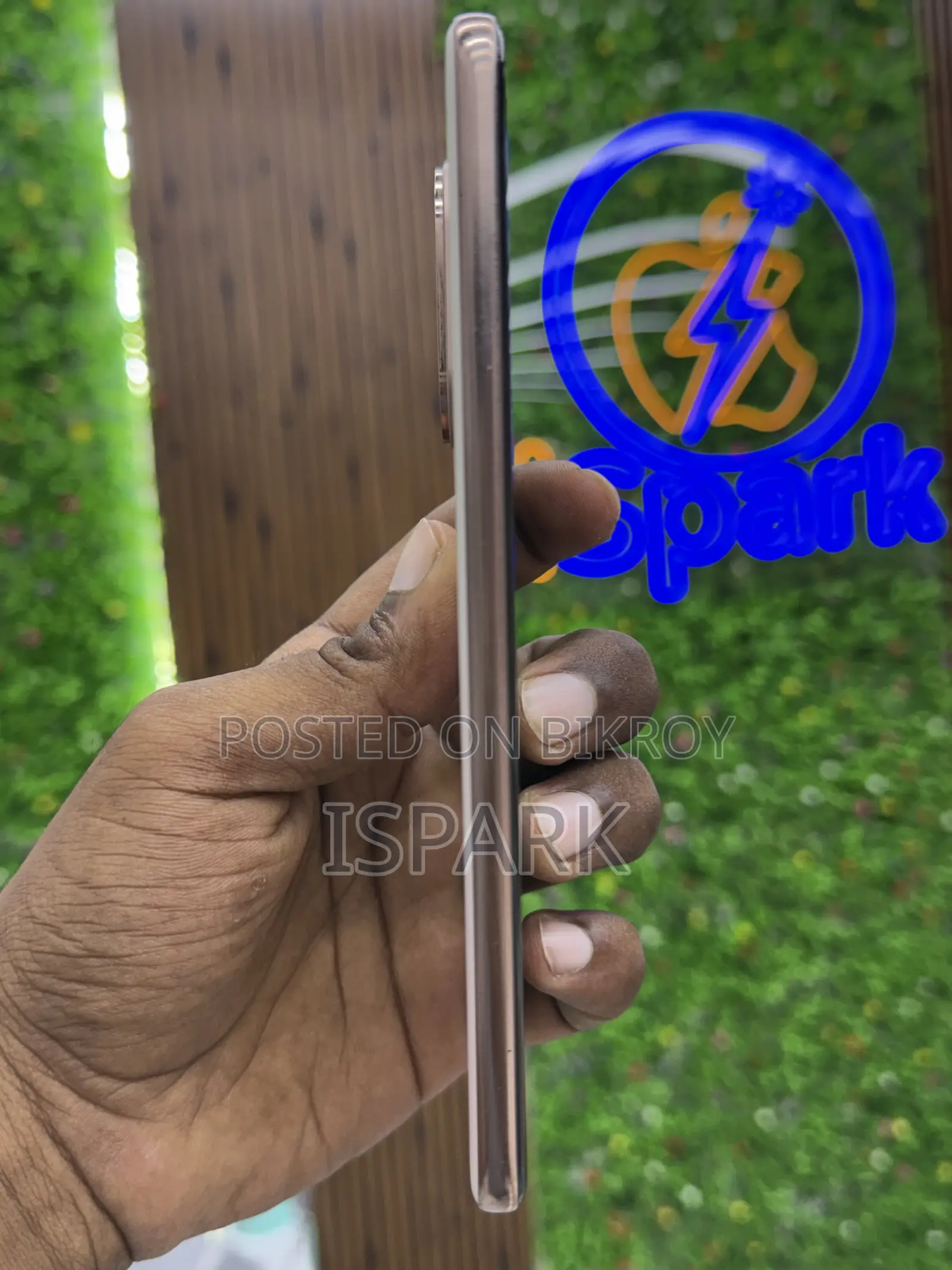 Vivo V60 256 GB Gold