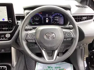 টয়োটা করোলা ক্রস ২০২২ কালো