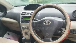 Toyota Yaris 2008 Silver