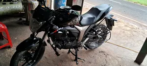 সুজুকি জিক্সার মনোটোন ২০২২ ব্ল্যাক