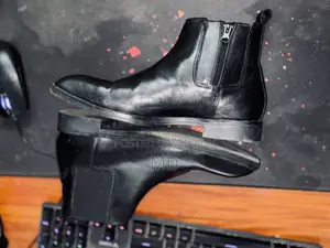 Italian Chelsea Boots