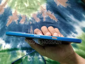 New Infinix Hot 70 128 GB Blue
