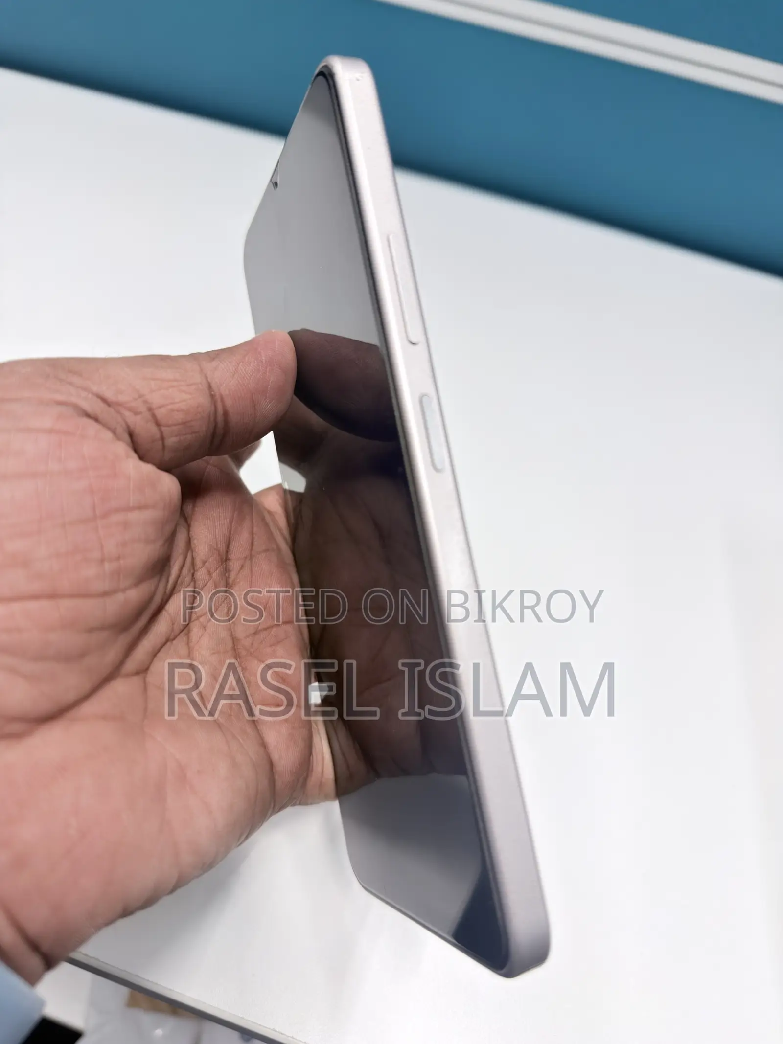Itel City 100 128 GB Silver