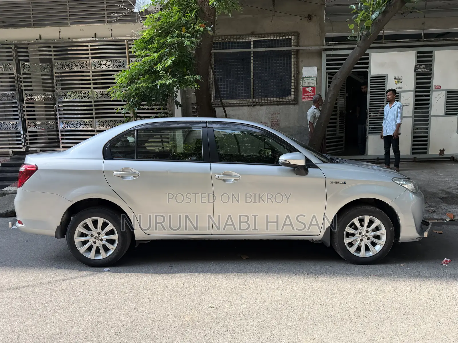 Toyota Axio 1.5 Hybrid 2WD 2017 Silver