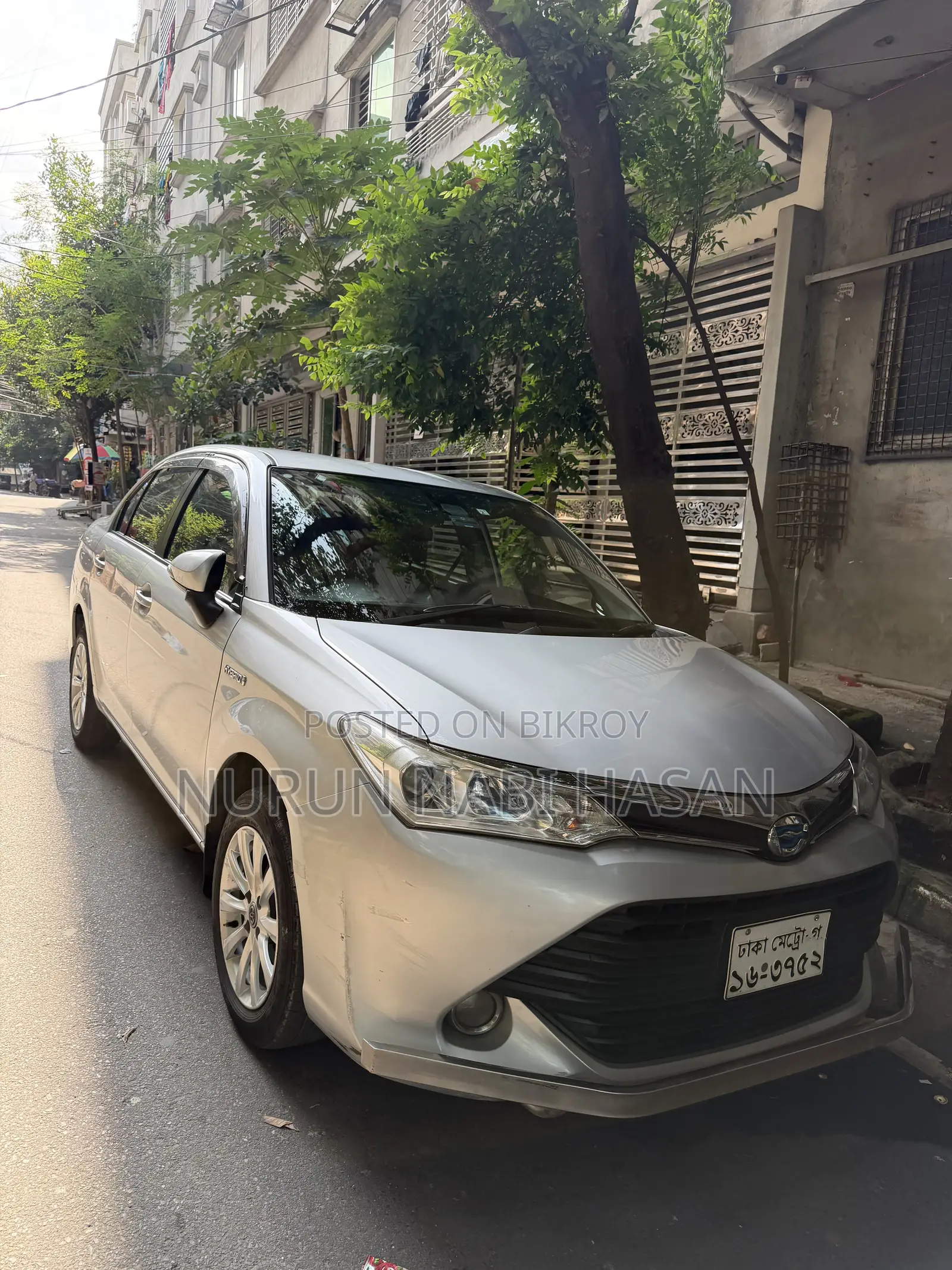Toyota Axio 1.5 Hybrid 2WD 2017 Silver