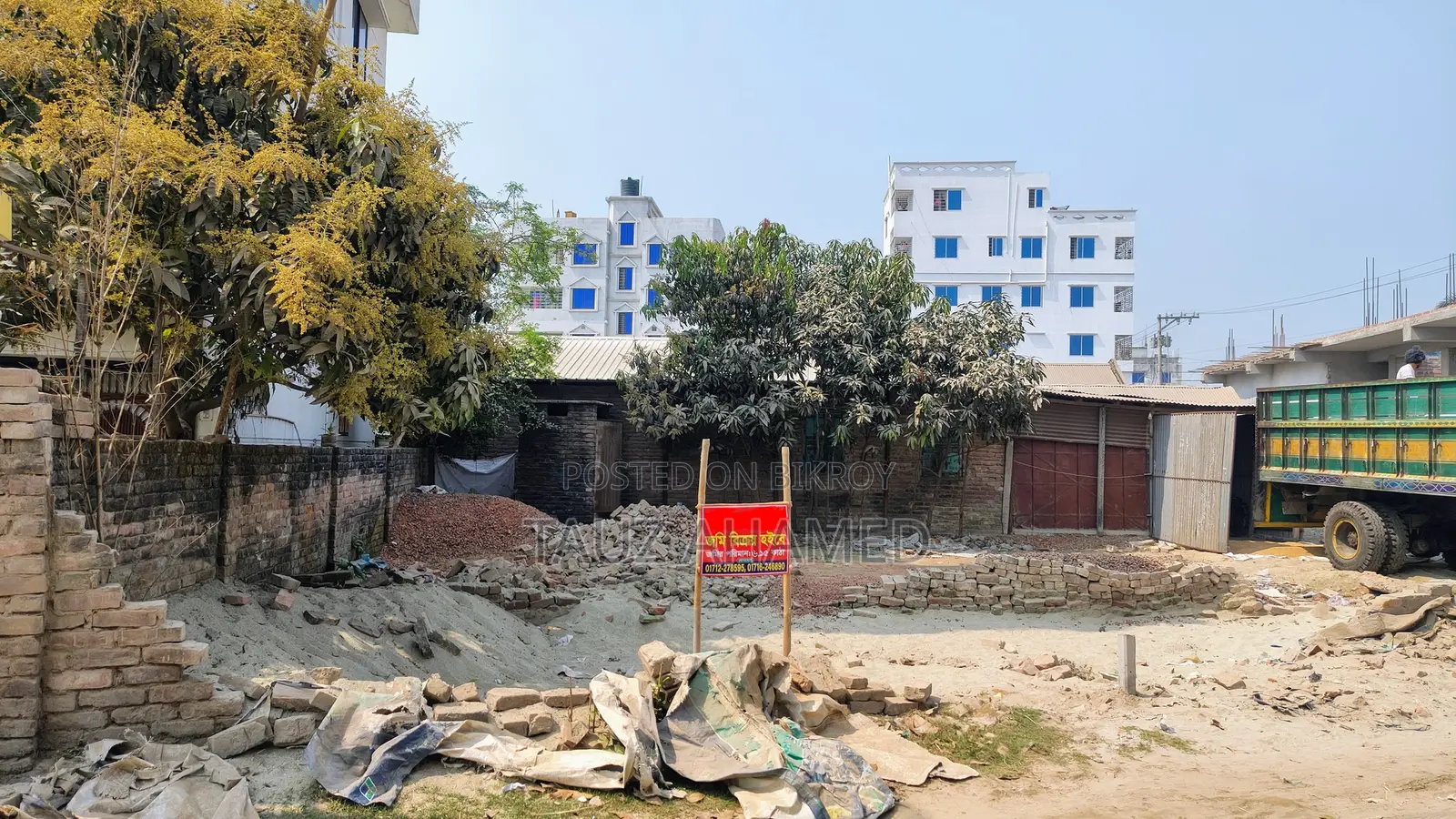 6.15 Katha land for sale in the heart of Kushtia Trimohani Bazar.