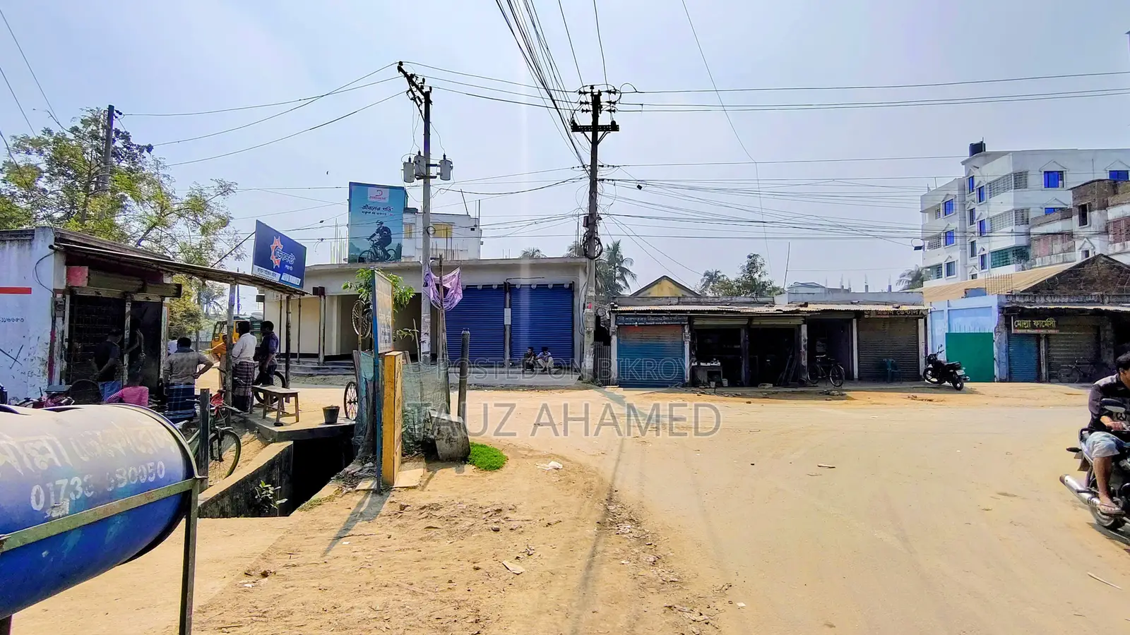 6.15 Katha land for sale in the heart of Kushtia Trimohani Bazar.