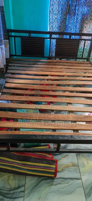 খাট এবং মেট রেক্স