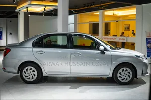Toyota Axio 2021 Silver