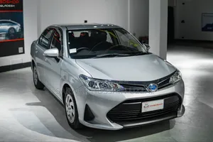 Toyota Axio 2021 Silver
