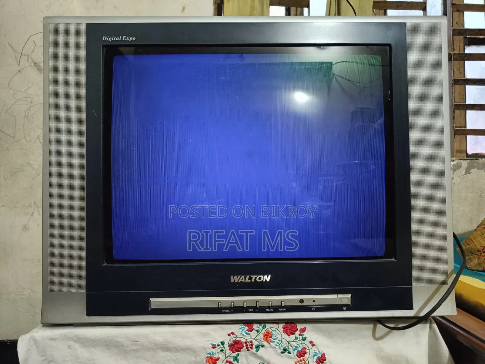 Walton Tv 21" Size