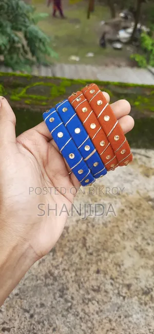 সুন্দর মাল্টিকালার চুড়ি