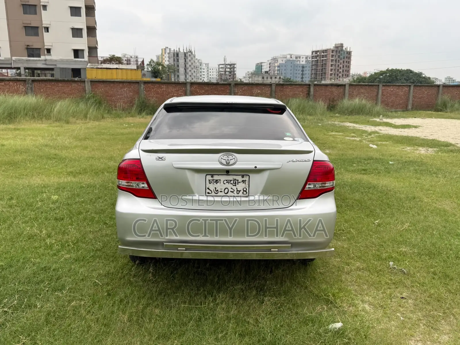 Toyota Axio 2010 Silver