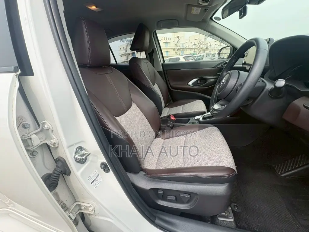 Toyota Yaris Cross 2021 Pearl