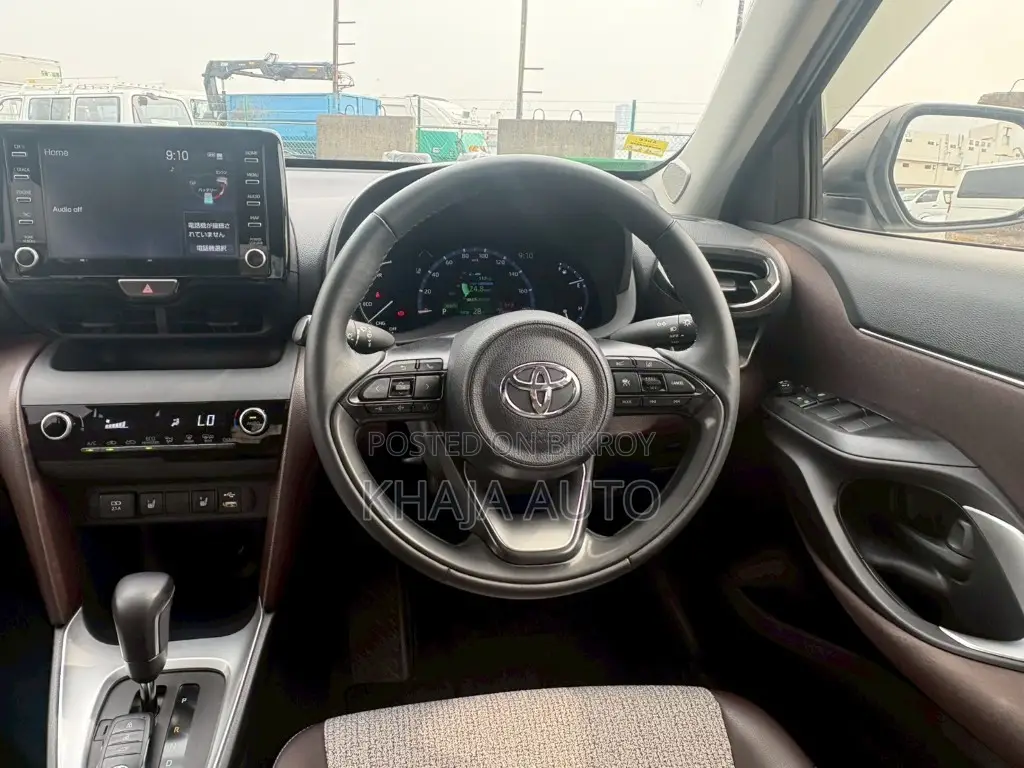 Toyota Yaris Cross 2021 Pearl