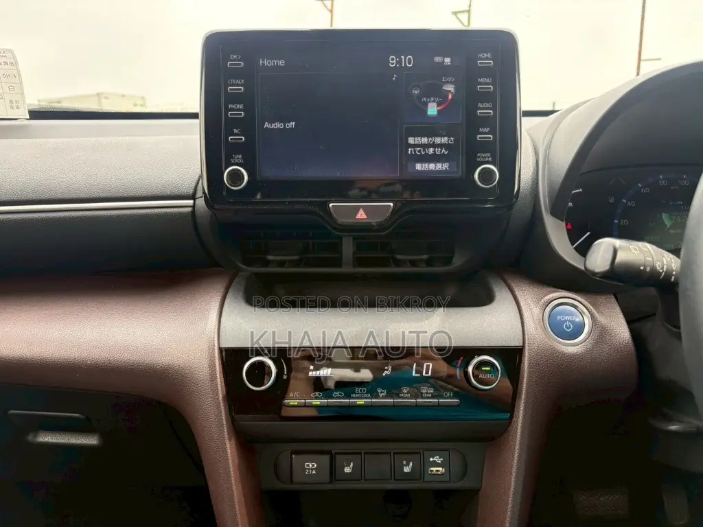 Toyota Yaris Cross 2021 Pearl
