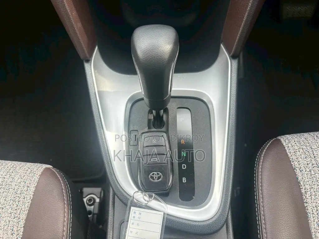 Toyota Yaris Cross 2021 Pearl