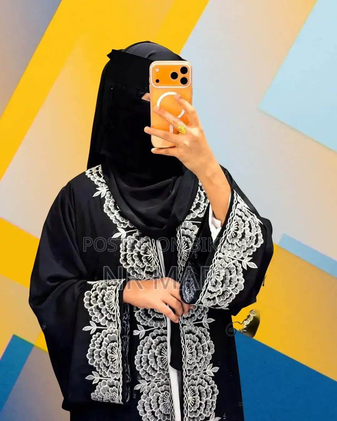 এমব্রয়ডারি বোরকা