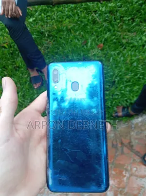 Samsung Galaxy A20 32 GB Blue