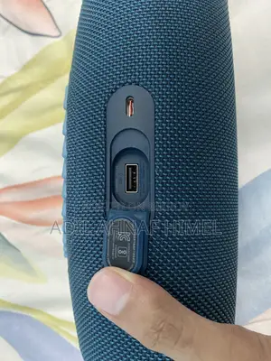জেবিএল চার্জ ৫ সেল পোস্ট