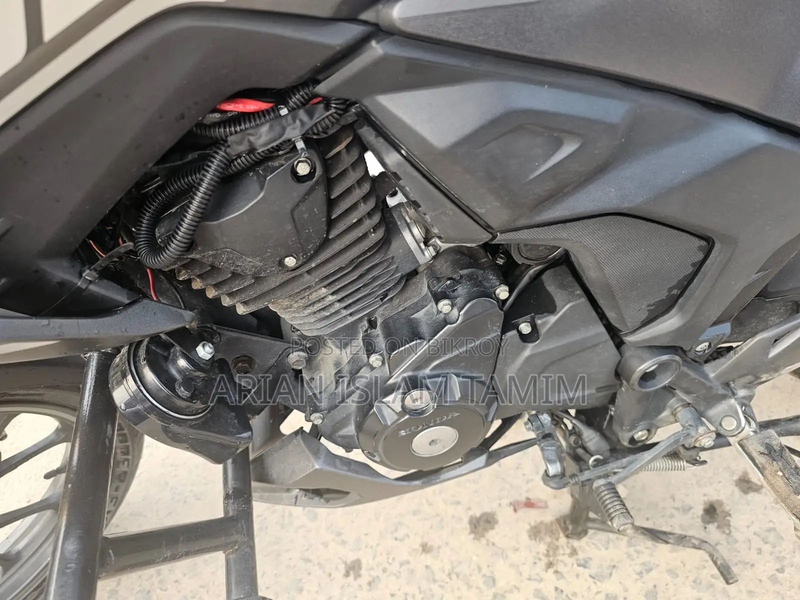 Honda Hornet 2024 Black