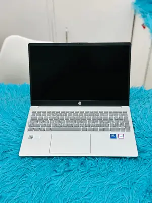 Laptop HP 4GB Intel SSD 500GB
