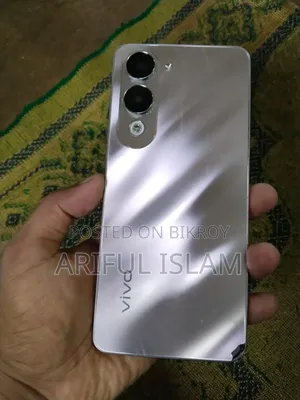 Vivo Y04 64 GB Gold