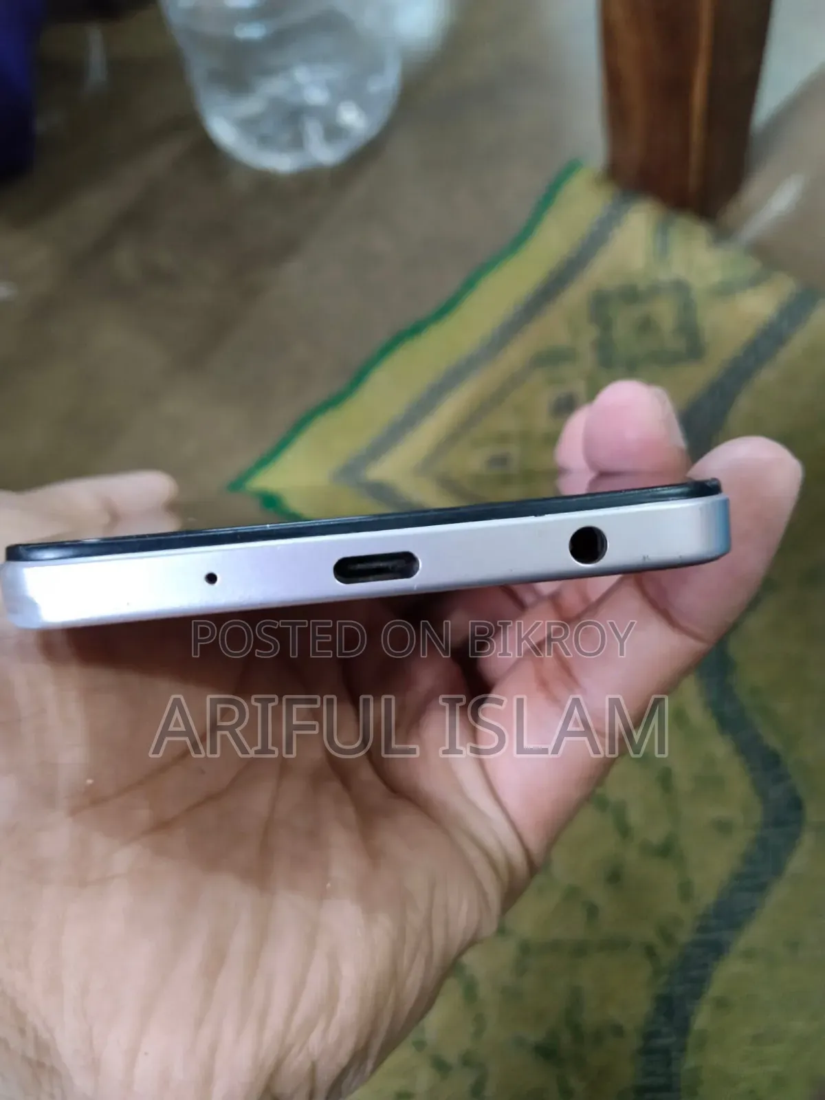 Vivo Y04 64 GB Gold