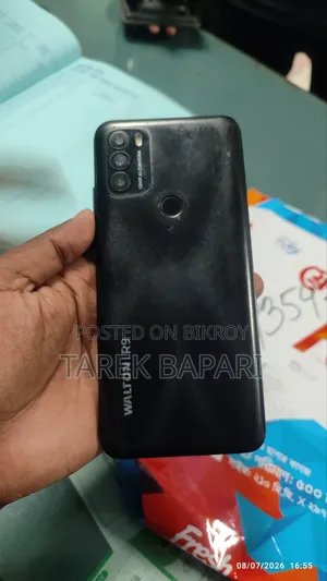 Walton Primo R8 64 GB Black