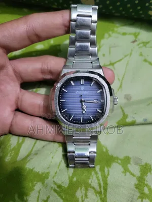 জরুরি ভিত্তিতে ঘড়ি বিক্রি