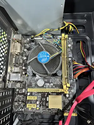 Desktop Computer 8GB Intel Core i5 SSD 128GB