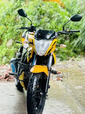 সুজুকি জিক্সার মনোটোন ২০২২ ইয়েলো