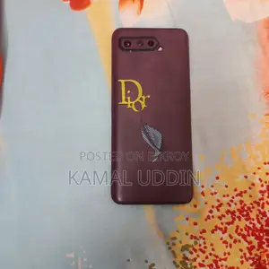 আসুস আরওজি ফোন ৫ ২৫৬ জিবি ব্ল্যাক