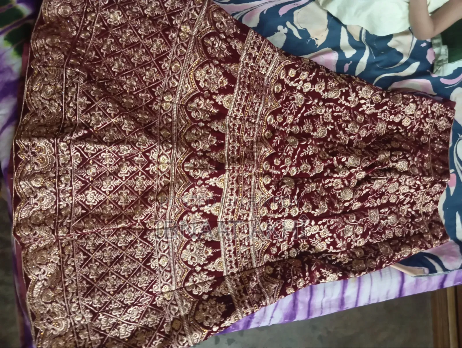 কিছু ড্রেস বিক্রি করা হবে